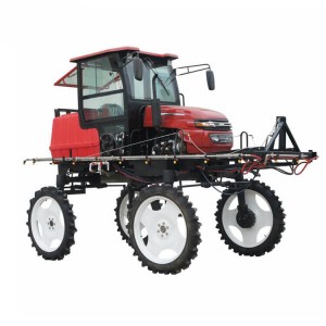Self-propelled sprayer for rice fields