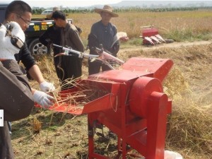 The farming machine of grain thresher,reliable performance rice corn thresher machine