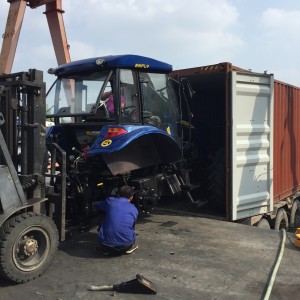 Chinese big chassis ENFLY 130hp tractor agricola with A/C cabin