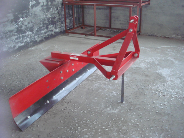 cleaning land eveling scraper